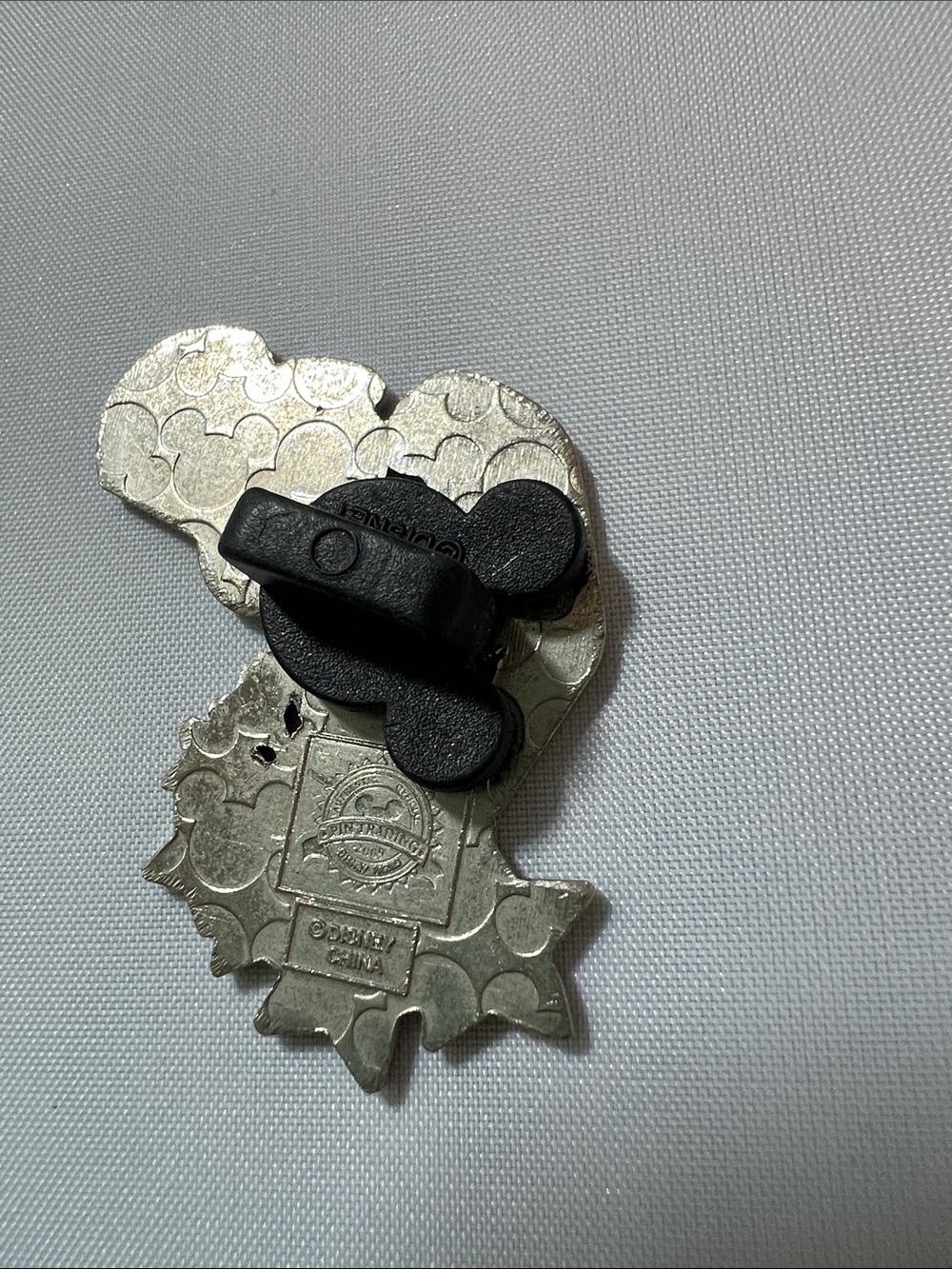 Disney Pluto Fan Trading Pin Set - 6 Pins - Picture 9 of 13